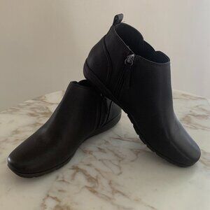 Easy Spirit Women's  Aerial Booties - Wide Width